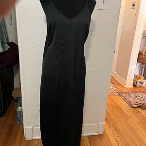 Elegant Black Sleeveless Dress
